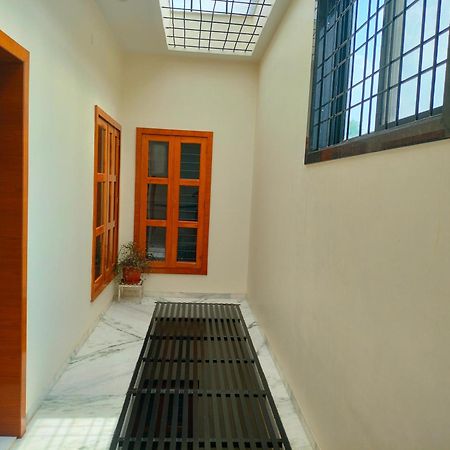 Amritam Palace A Luxury Ac Home Stay Ringas ภายนอก รูปภาพ