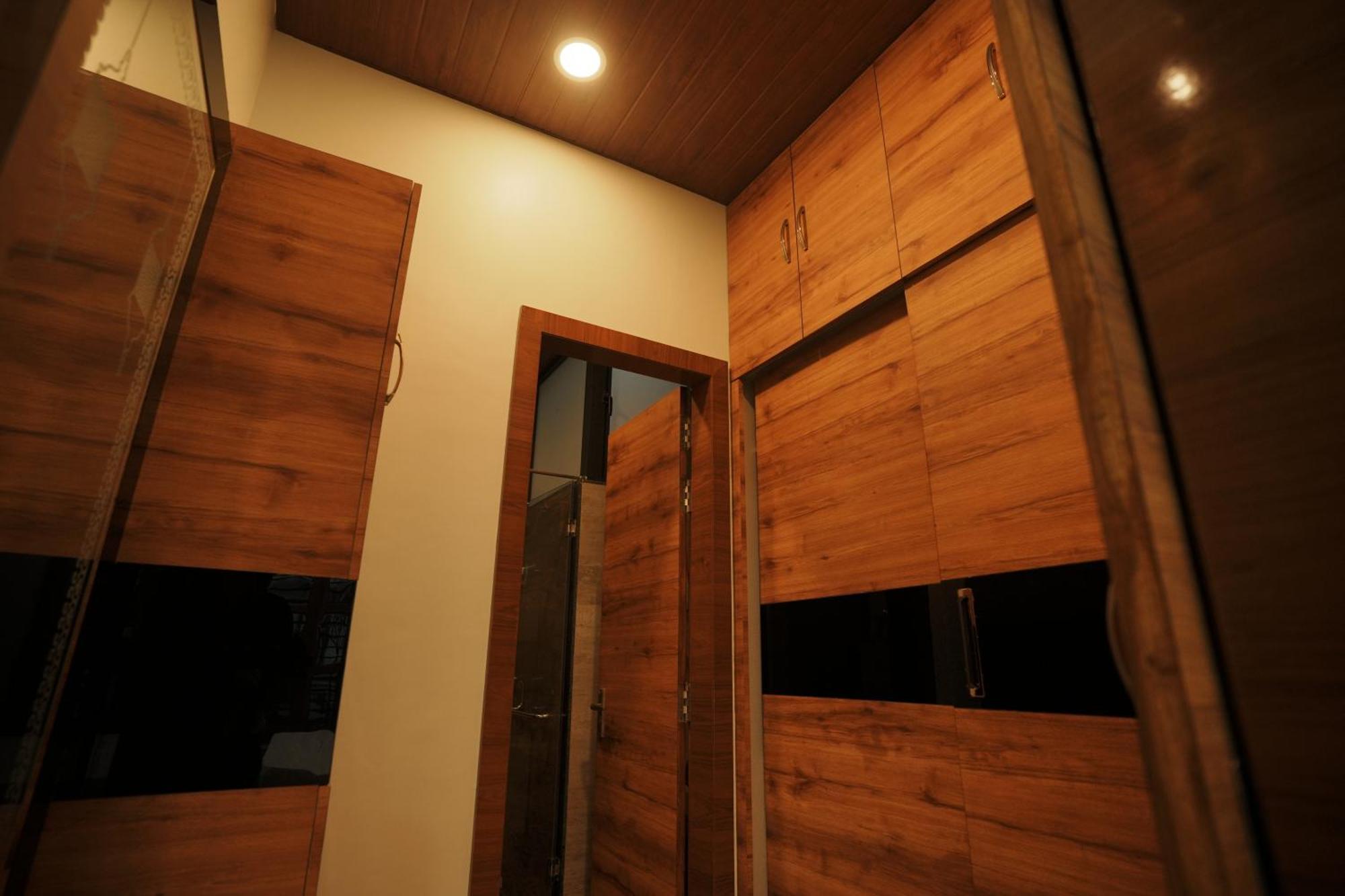 Amritam Palace A Luxury Ac Home Stay Ringas ภายนอก รูปภาพ
