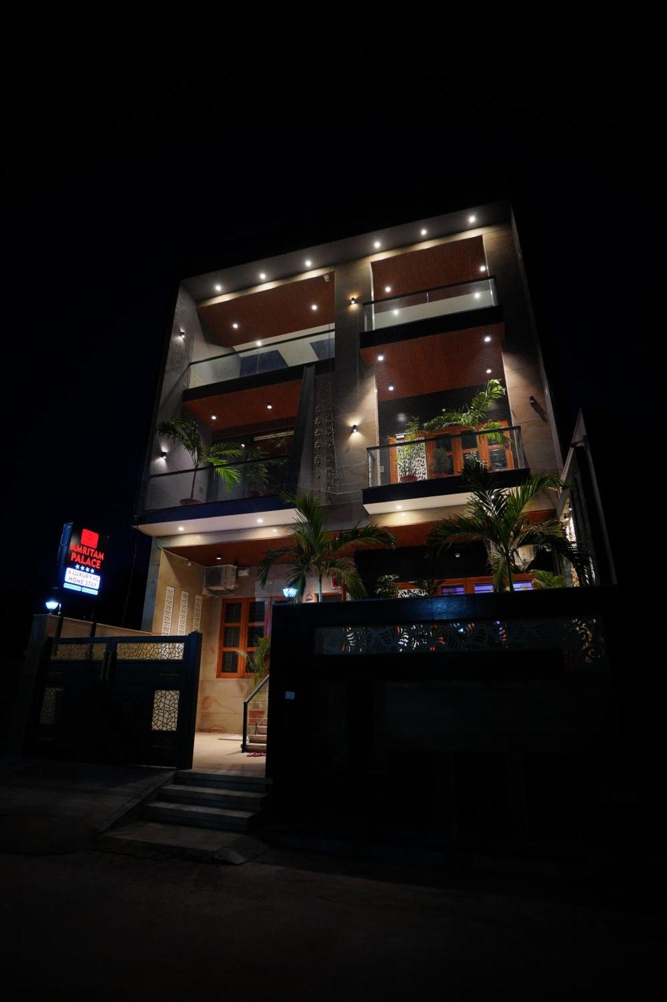 Amritam Palace A Luxury Ac Home Stay Ringas ภายนอก รูปภาพ