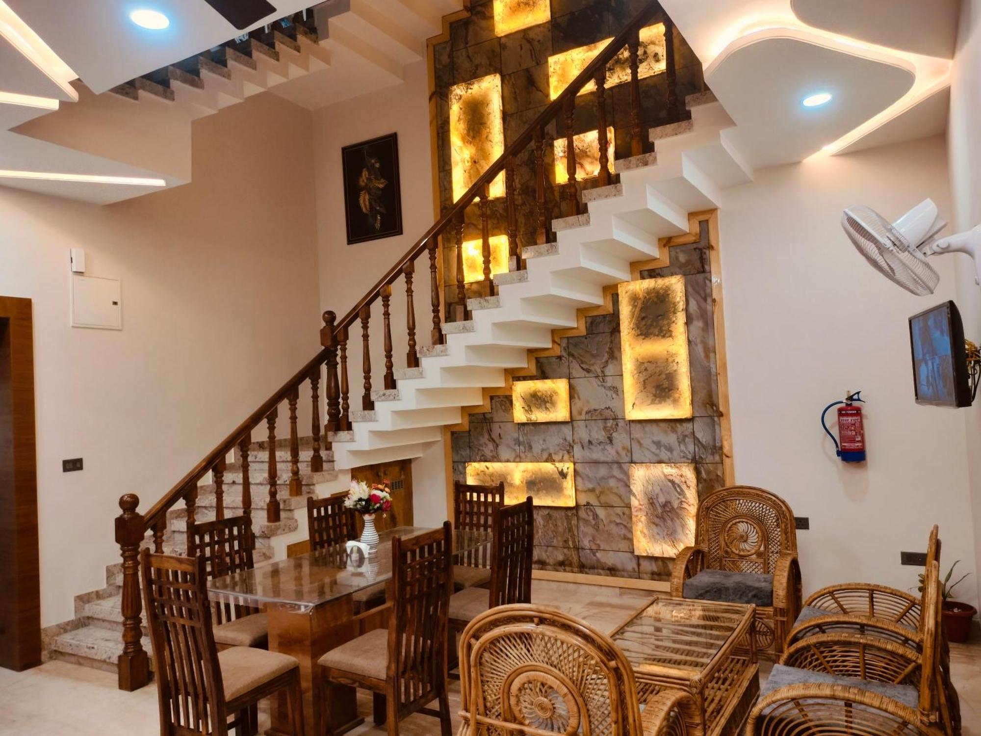 Amritam Palace A Luxury Ac Home Stay Ringas ภายนอก รูปภาพ