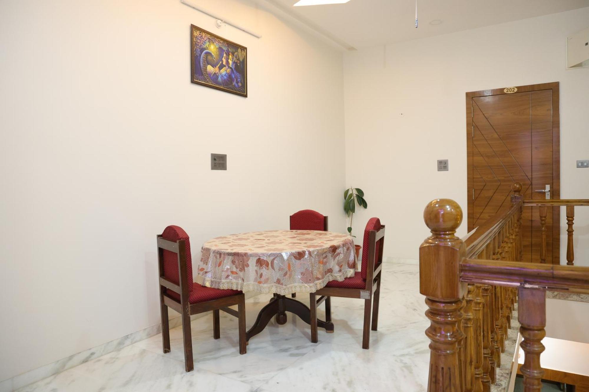 Amritam Palace A Luxury Ac Home Stay Ringas ภายนอก รูปภาพ