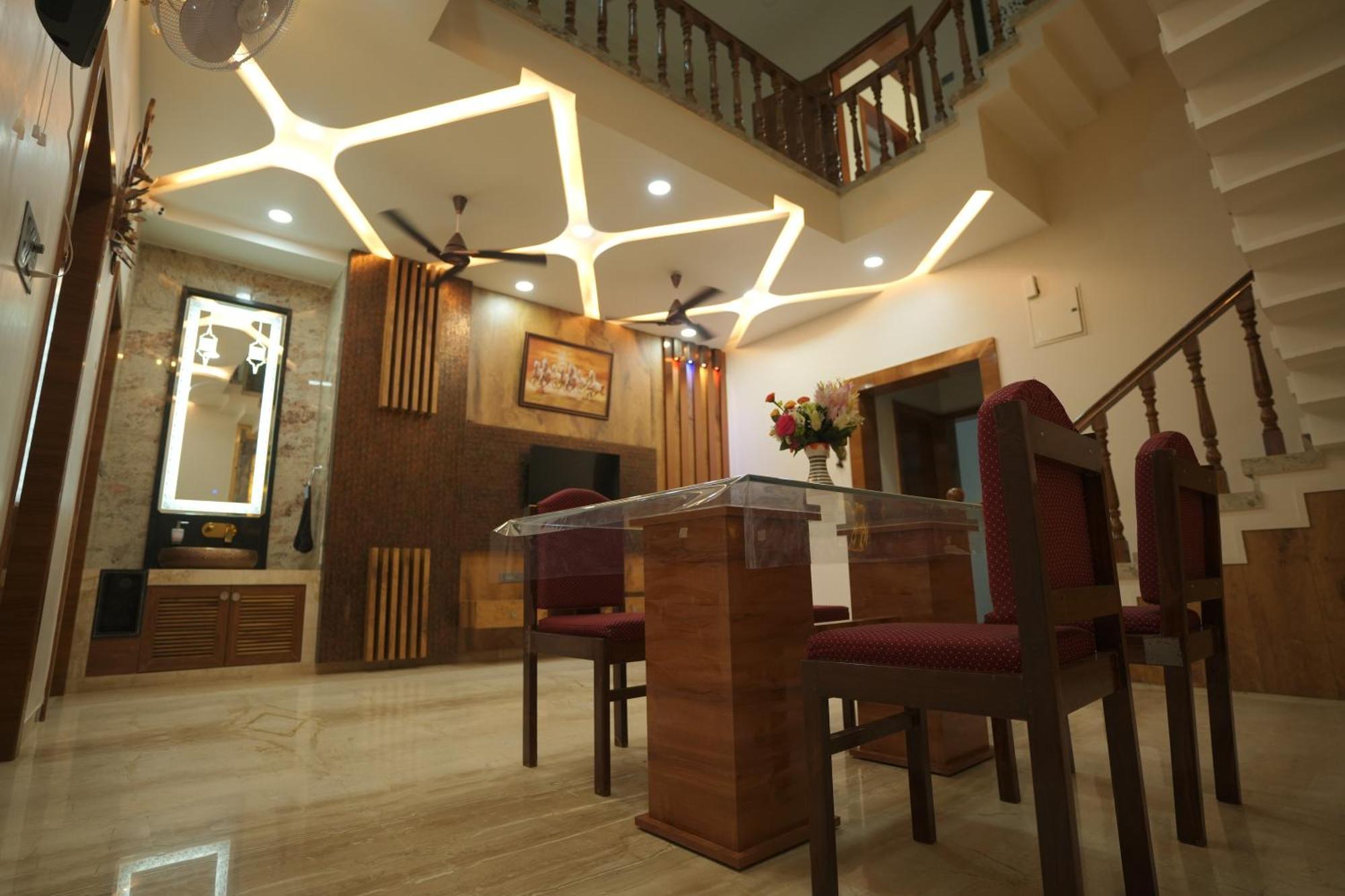 Amritam Palace A Luxury Ac Home Stay Ringas ภายนอก รูปภาพ